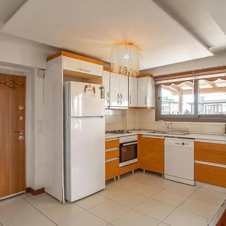 Beautiful 2 Bedroom House With Pool In Gumusluk Apartman *