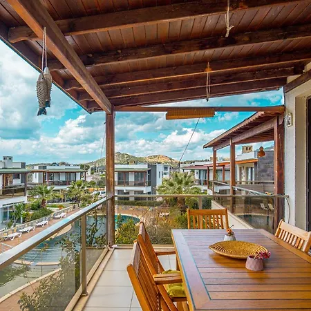 Beautiful 2 Bedroom House With Pool In Gumusluk Bodrum